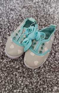 Pantofi bebelusi