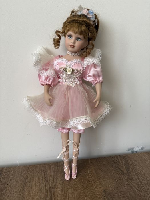 Papusa portelan balerina 41cm