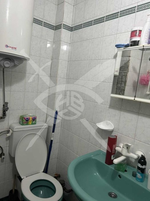 Дава се под наем Тристаен апартамент в Варна, Цветен квартал - 68 кв.м за 350 € - Снимка #5