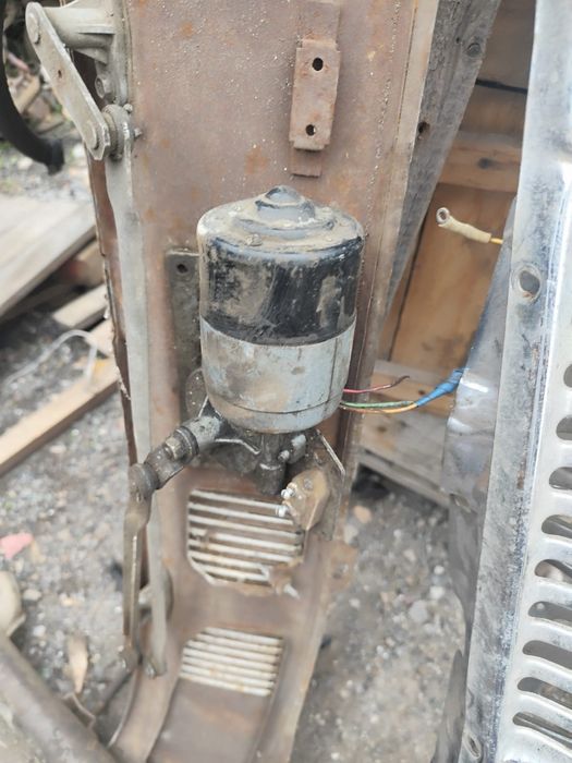 Моторчик стеклоочистителя волга