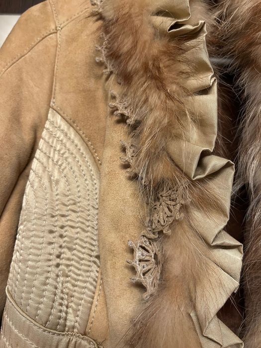 Cojoc blana si piele