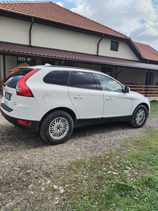 Volvo XC60 Automat 4x4, 2.4 Diesel, Distribuție Nouă, Stare excelentă!