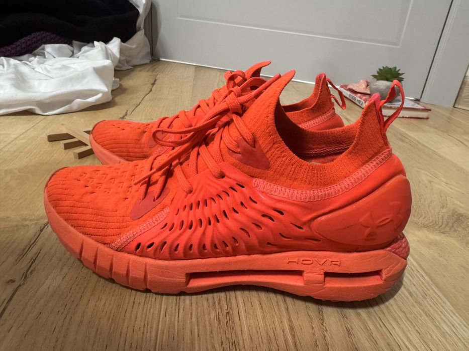 Кроссовки /кеды under Armour