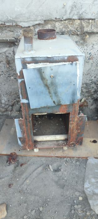 Продам печь почти новая один сезон пользовался