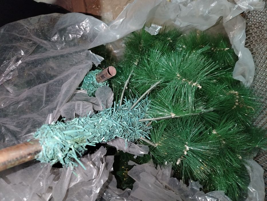 Продам искусственную ёлку 155 см