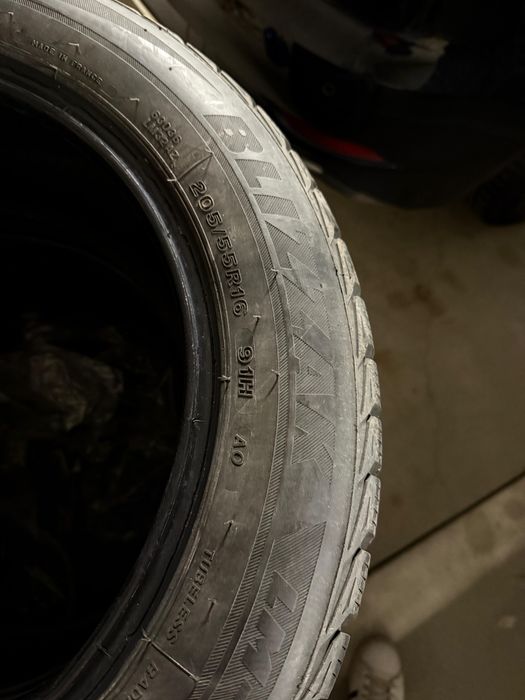 Anvelope iarna Bridgestone Blizzak lm-32 205/55R16