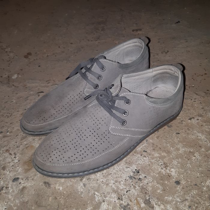 Vand pantofi marimea 40