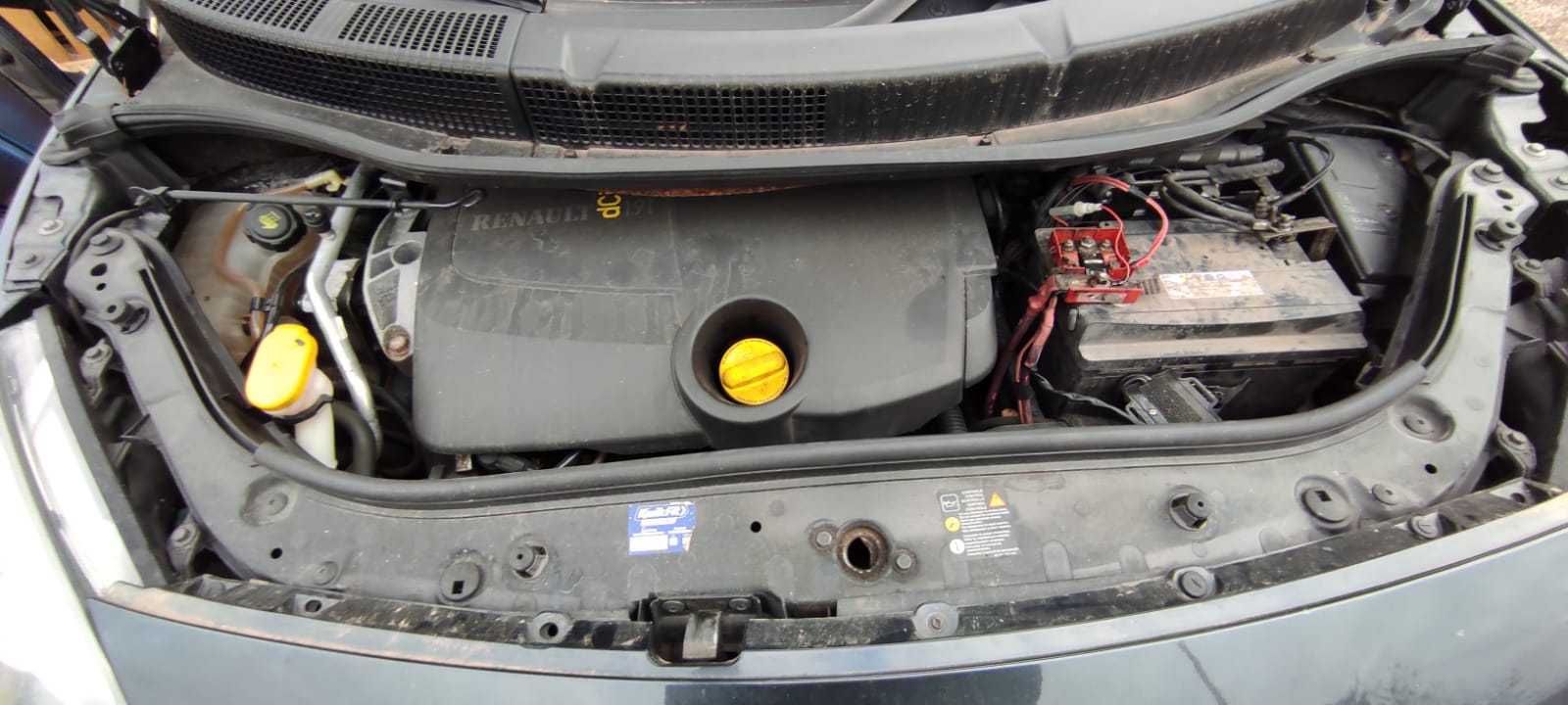 Dezmembrez Renault Scenic 2 1.9DCi an 2009