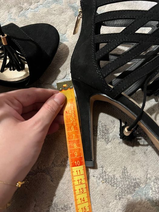 Sandale noi colecția Star Collection Deichmann mărimea 37