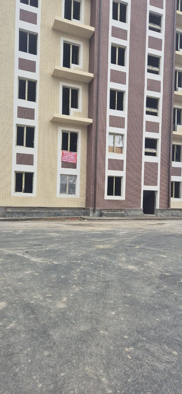 Bek baraka dom 
Zangata rayon 
3 kom 
2 etaj 
66kv 
Narxi 52 000
Zanga