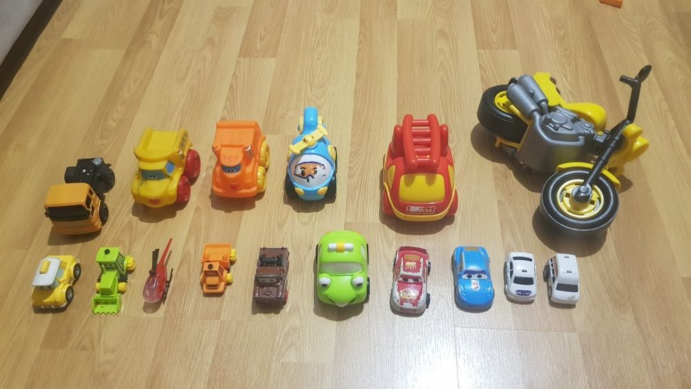 Продаю машинки для детей