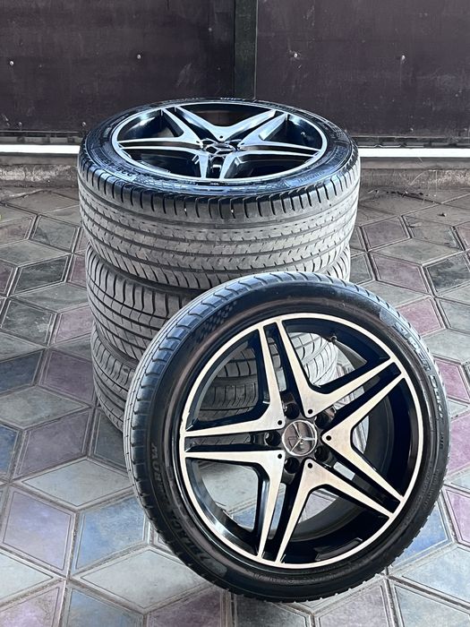 Продаю срочно амг диски 235/45/18