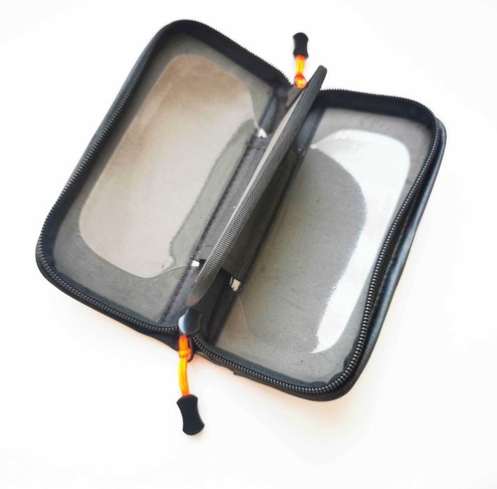 Луксозен рибарски класьор за блесни и клатушки