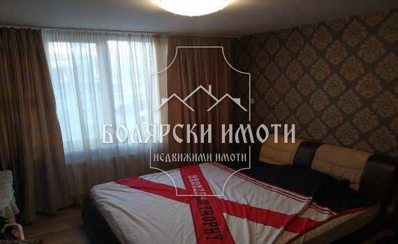 Тристаен апартамент в Колю Фичето