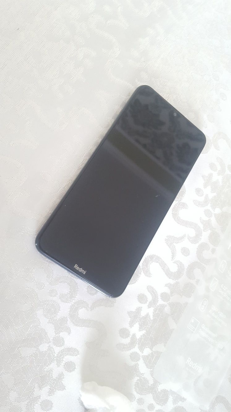 Смартфон XIAOMI REDMI 8 4/64GB onyx black