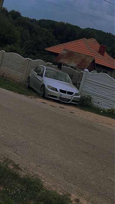 Vand sau schimb bmw e90 masina de pasionati auto