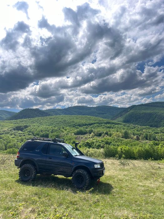 Opel Frontera offroad