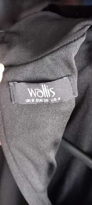 Рокля за красивата жена