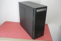 Висок клас обезшумена E-ATX кутия Corsair Obsidian 550D