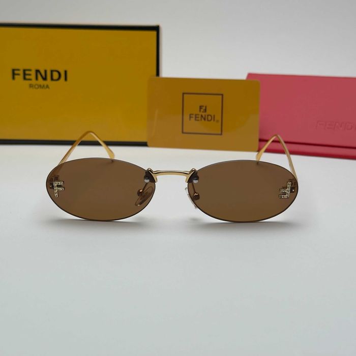 Дамски слънчеви очила Fendi Roma Oval Gold Edition черно и кафяво