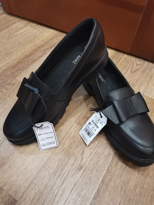 Продам новые лоферы
