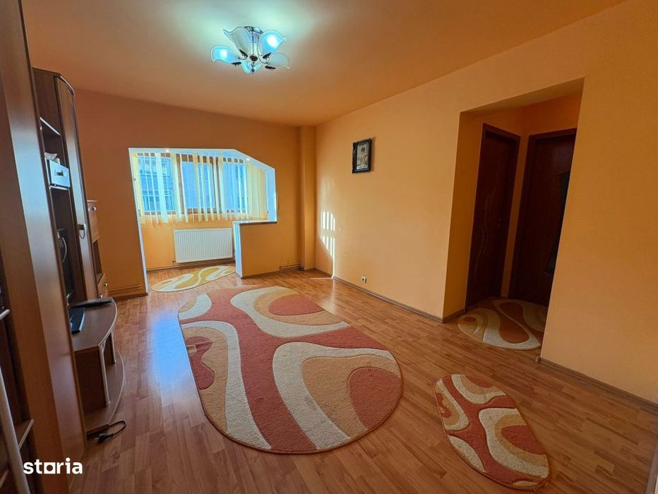 Vanzare apartament 3 camere, in Targu Jiu, Aleea Plopilor