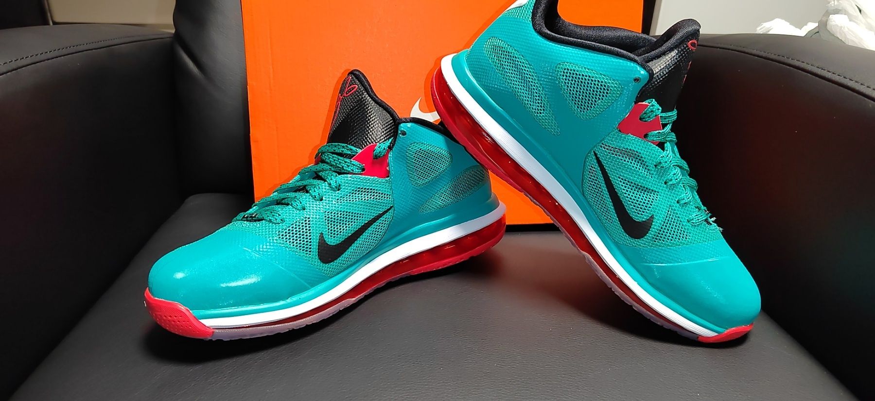 Nike Lebron 9 FC Liverpool, номер 40,5