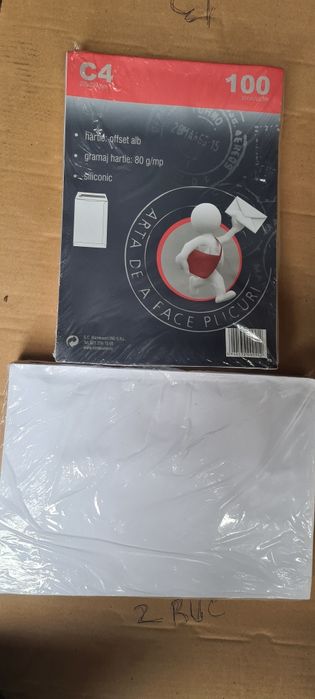 Plicuri diverse marimi