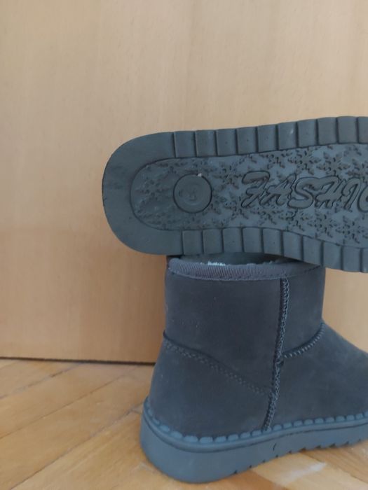Ghete cizme tip ugg 33