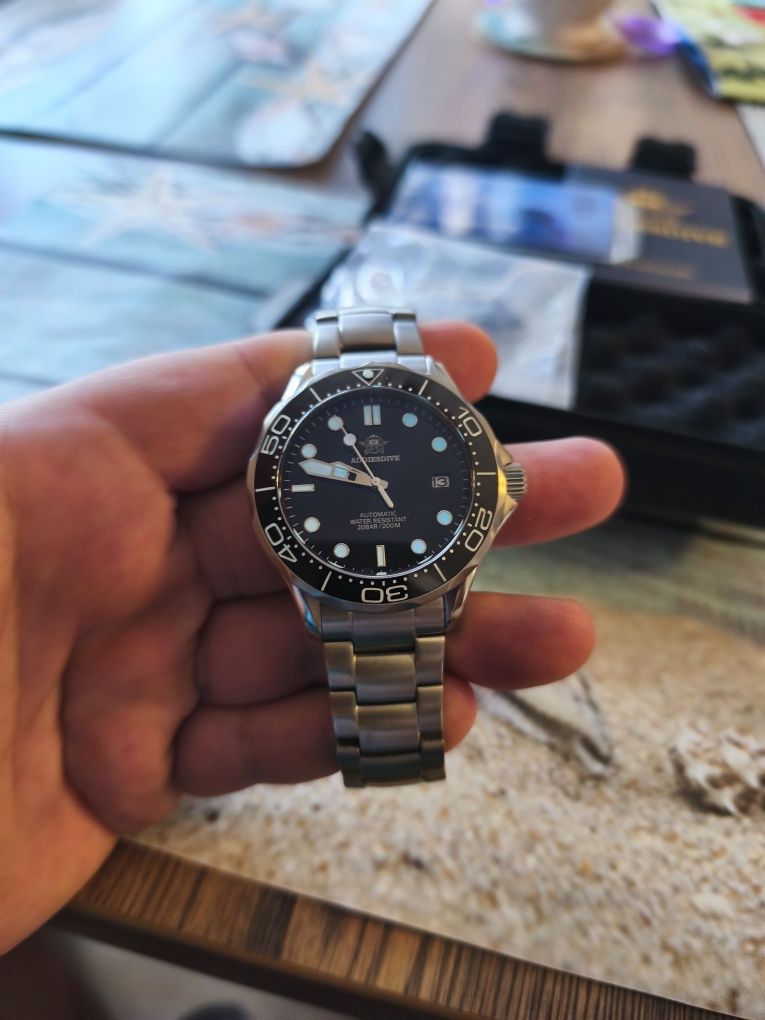 Omega Homage - Addiesdive automatic NH35