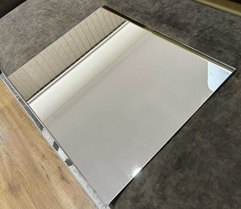 Долен шкаф за баня с умивалник, смесител и огледало