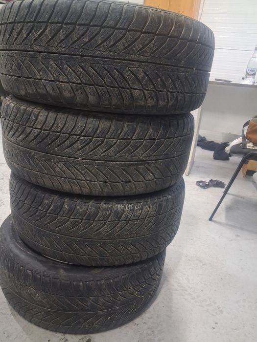 Cauciucuri goodyear 245/45/18