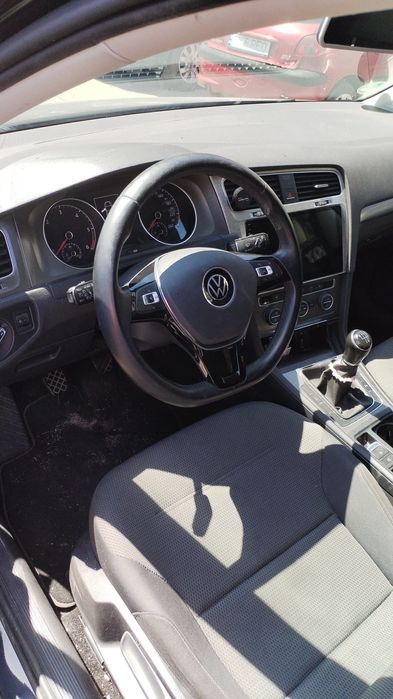 Vând auto golf 5