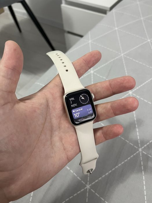 Apple Watch SE (2024) S/M, 40mm, Starlight
