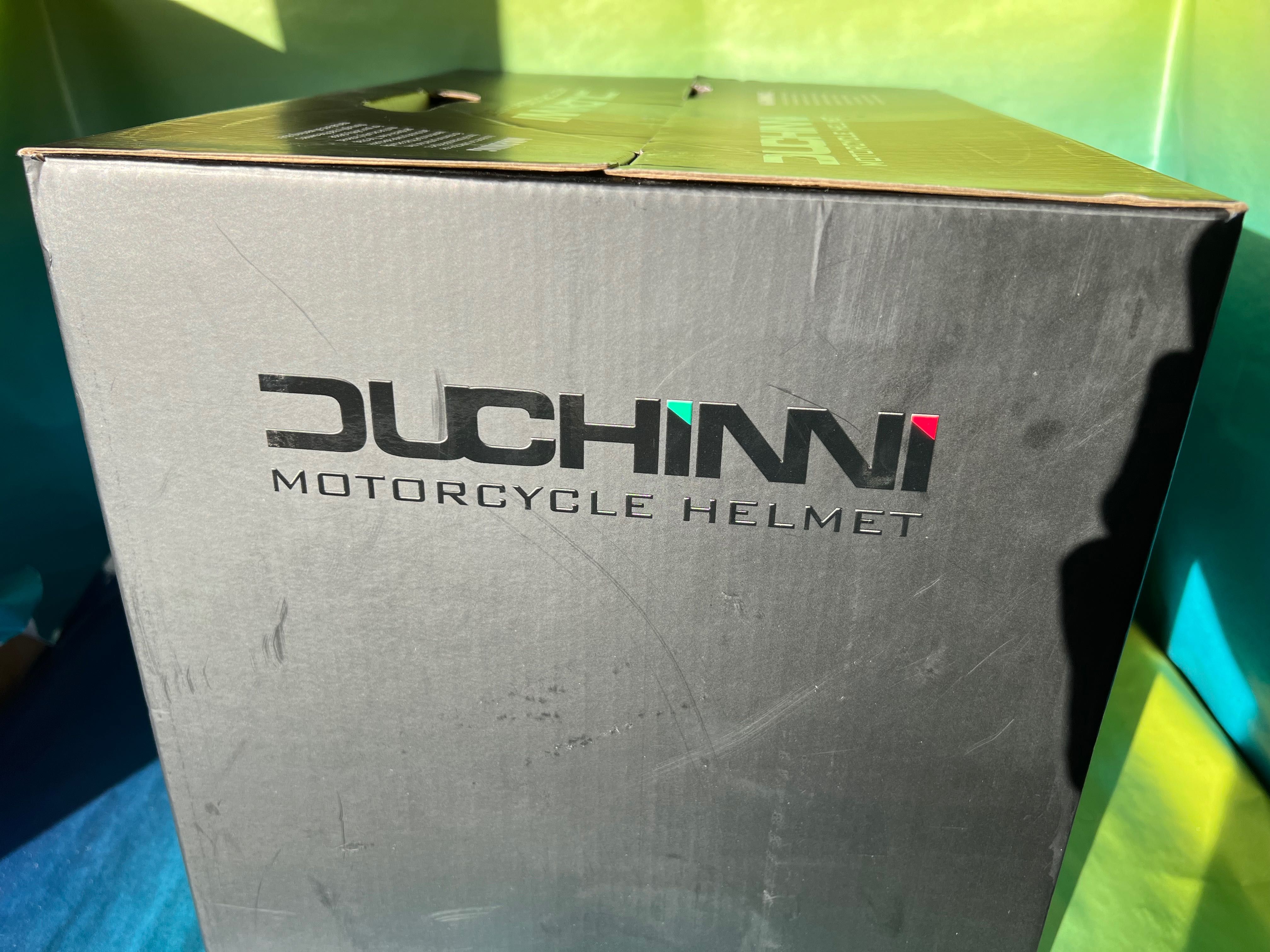 /НАМАЛЕНА/ Чисто нова каска за мотор DUCHINNI размер XXXL