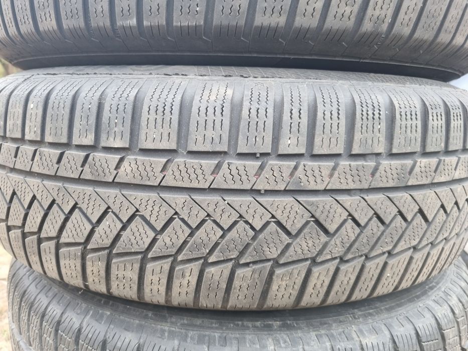 Vand anvelope cu jante  215 65 17