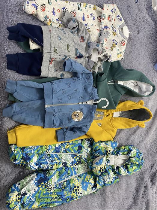 Продам детские вещи