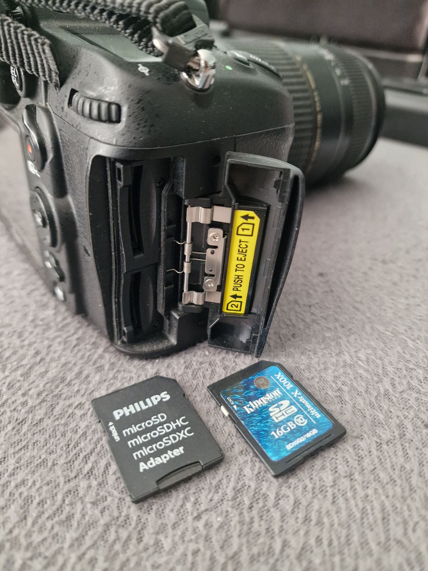 Nikon D7000 + 2 обектива , чанта на 15к