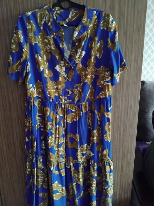Продам платья 50 разм
