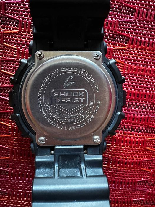 Часовник Casio G-Shock GA-100-1A1