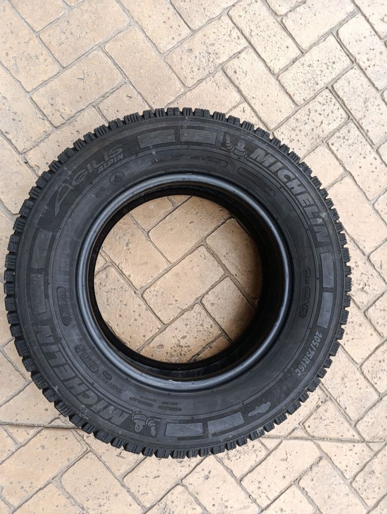 Гуми Michelin 205/75/16/C Agilis Alpine