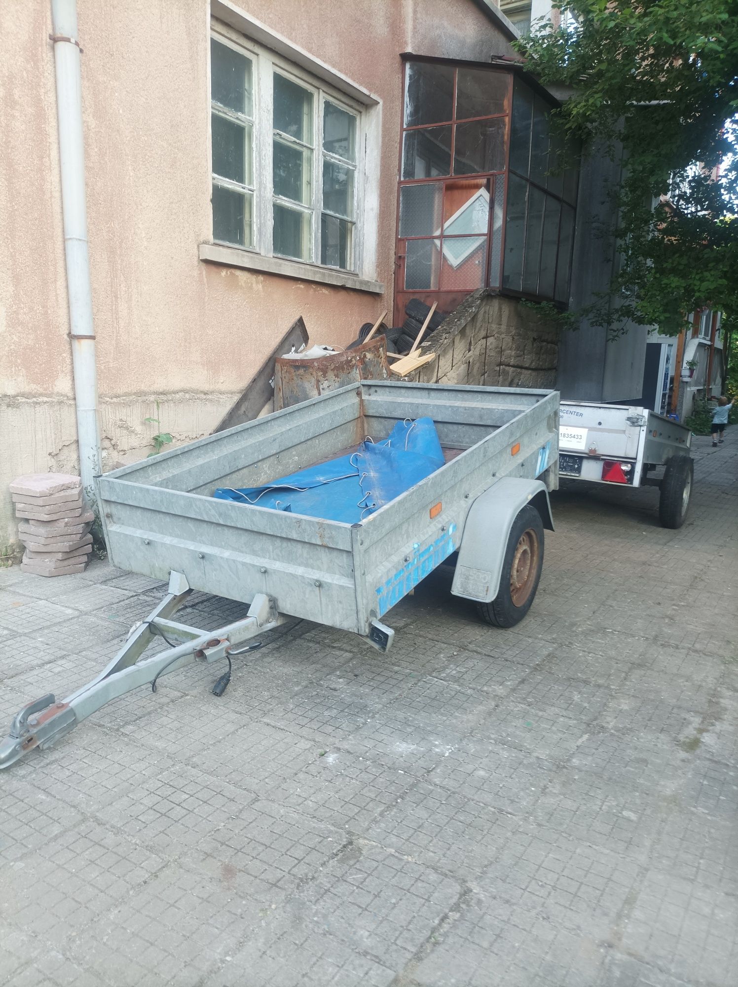 Ремарке с документи