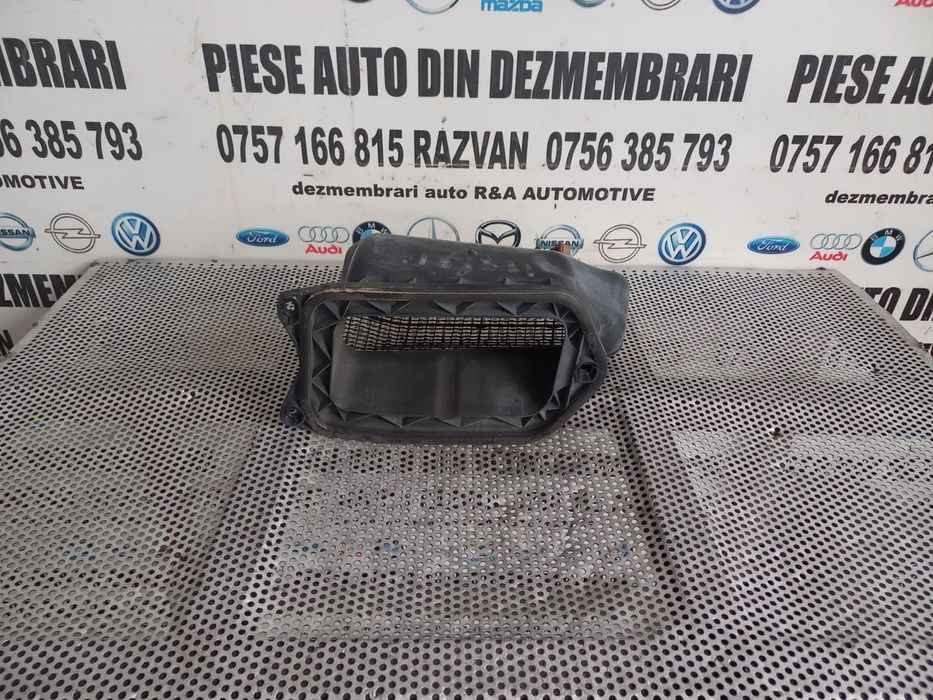 Priza Aer Audi A8 4H D4 An 2010-2011-2012-2013-2014-2015-2016-2017 Volan Stanga Cod 4HA Dezmembrez