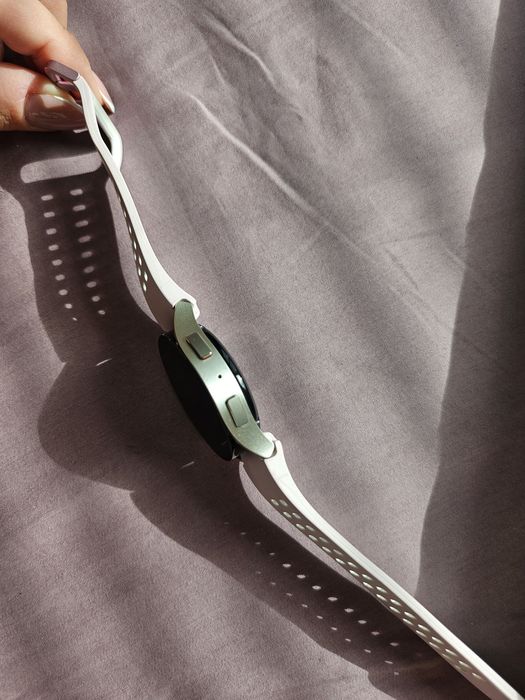 Samsung Galaxy Z flip5 + часовник Samsung