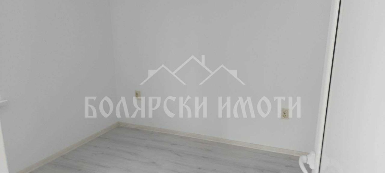 Продава се Етаж от къща в Велико Търново, Център - 45 кв.м за 1445 €/кв.м - Снимка #3