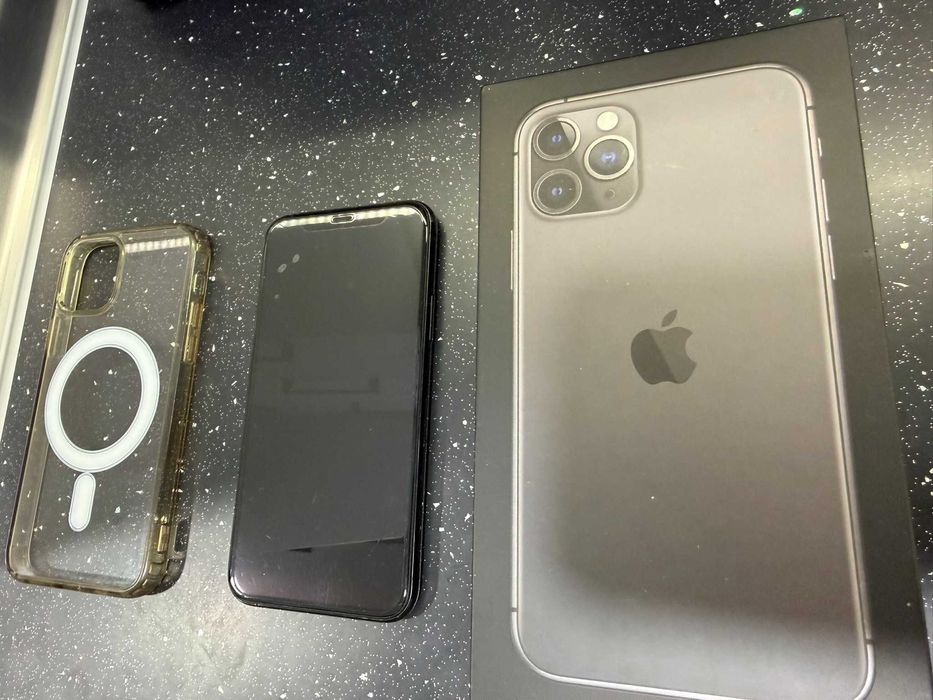 Продавам iPhone 11 Pro – 256 GB