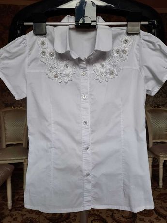 Блузка с короткими рукавами и юбка для девочек