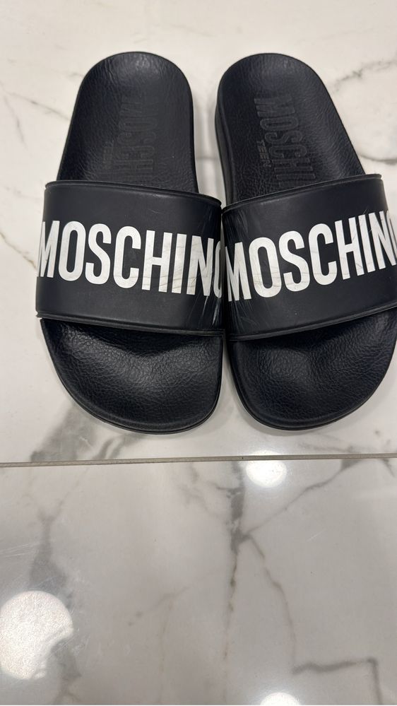 Slapi Moschino , marimea 37