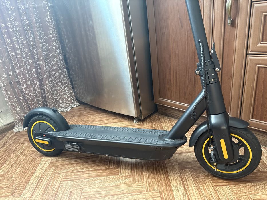 Электросамокат новый