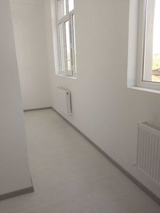 Квартира сотилади.Янгийул шахарда.